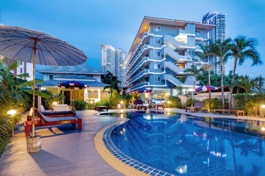 Tycoon Place Garden Pattaya Exteriör bild